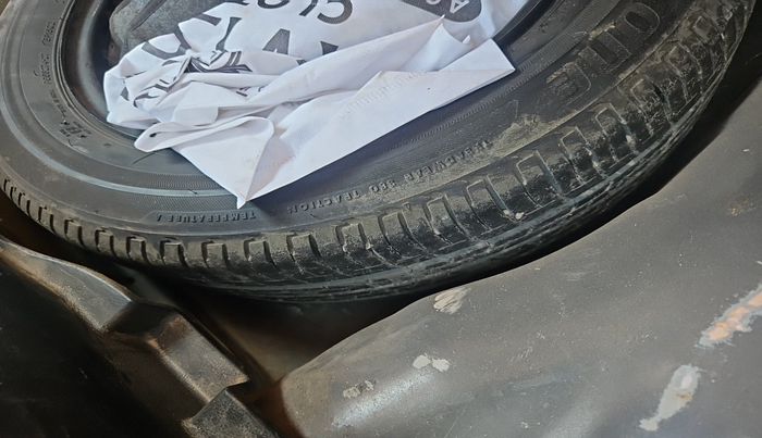 2021 Hyundai NEW I20 ASTA 1.2 MT, Petrol, Manual, 93,162 km, tyre