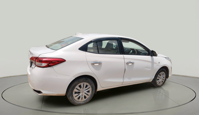 2018 Toyota YARIS J CVT, Petrol, Automatic, 1,39,473 km, exterior