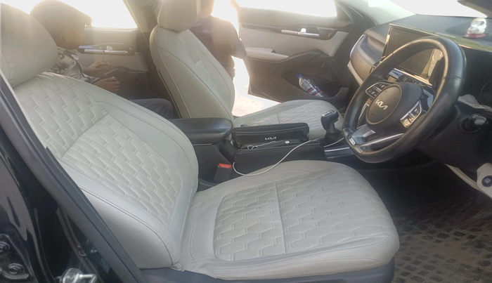 2021 KIA SELTOS HTX 1.5 PETROL, Petrol, Manual, 1,10,683 km, interior