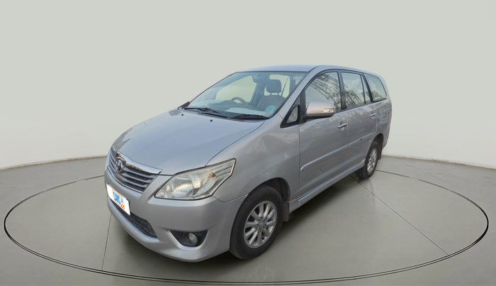 2012 Toyota Innova 2.5 VX 8 STR, Diesel, Manual, 1,21,691 km, exterior