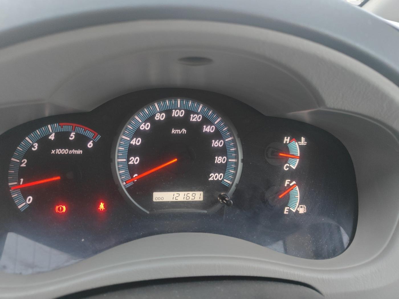 2012 Toyota Innova 2.5 VX 8 STR, Diesel, Manual, 1,21,691 km, interior
