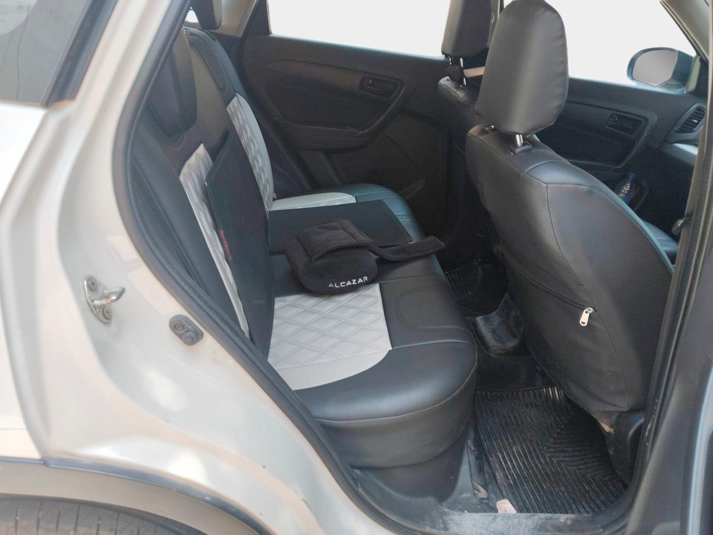 2017 Maruti Vitara Brezza VDI, Diesel, Manual, 2,16,941 km, interior