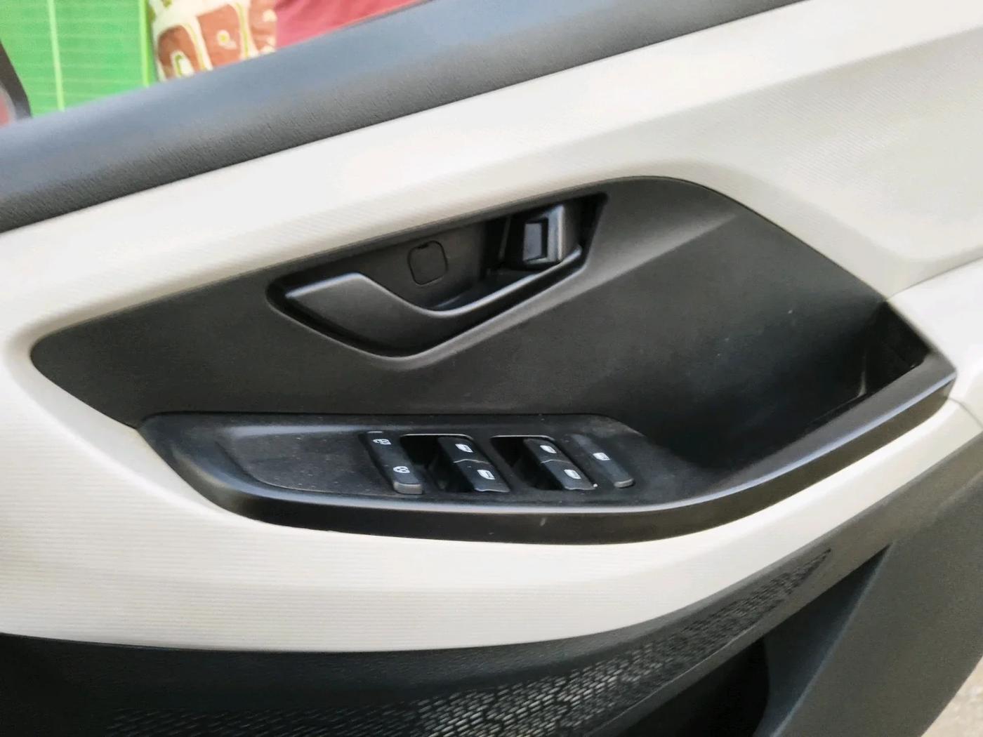 2023 Hyundai Creta E 1.5 PETROL, Petrol, Manual, 93,977 km, interior