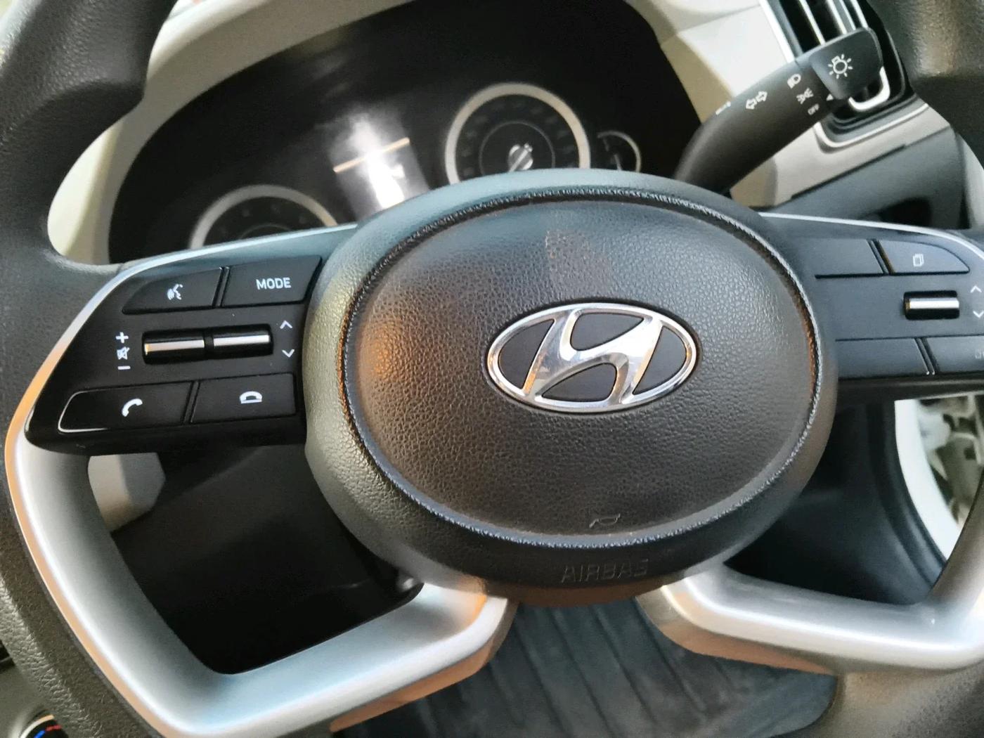 2023 Hyundai Creta E 1.5 PETROL, Petrol, Manual, 93,977 km, interior