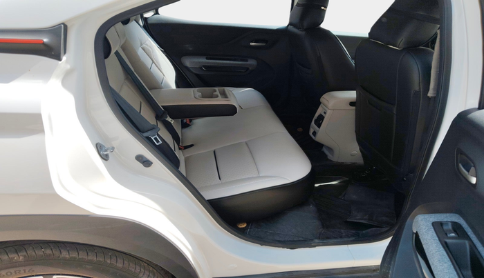 2024 CITROEN Basalt Plus 1.2 Turbo Petrol AT, Petrol, Automatic, 1,559 km, interior
