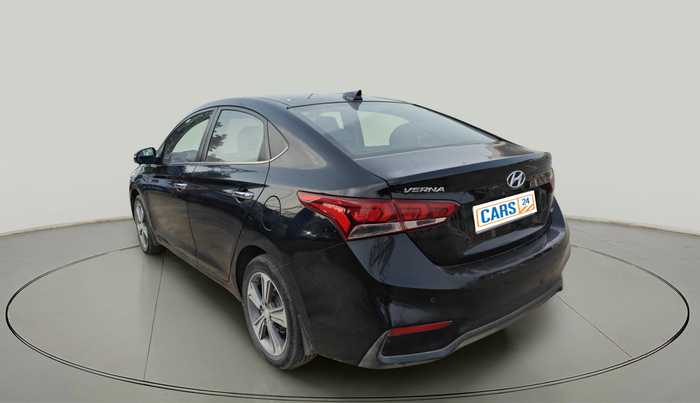 2018 Hyundai Verna 1.6 SX (O) CRDI MT, Diesel, Manual, 1,04,685 km, exterior