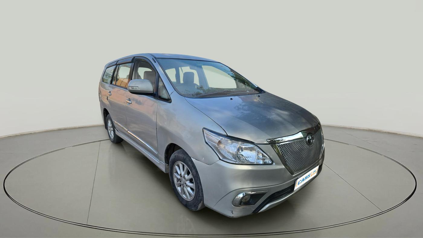 2014 Toyota Innova 2.5 VX 8 STR, Diesel, Manual, 78,053 km, exterior