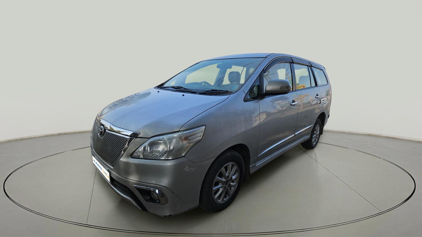 2014 Toyota Innova 2.5 VX 8 STR, Diesel, Manual, 78,053 km, exterior