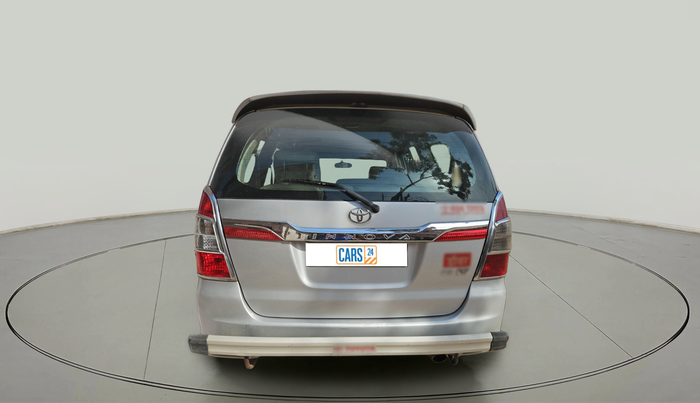 2014 Toyota Innova 2.5 VX 8 STR, Diesel, Manual, 78,053 km, exterior