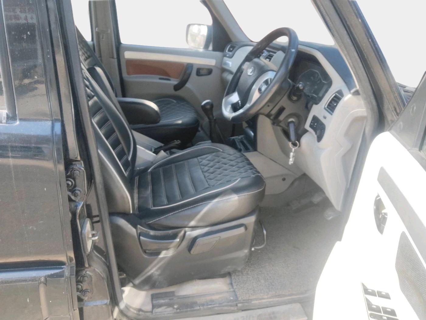 2019 Mahindra Scorpio S11 2WD, Diesel, Manual, 1,16,505 km, interior
