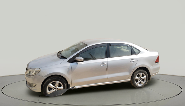 2013 Skoda Rapid ELEGANCE 1.6 TDI CR MT, Diesel, Manual, 1,25,389 km, exterior