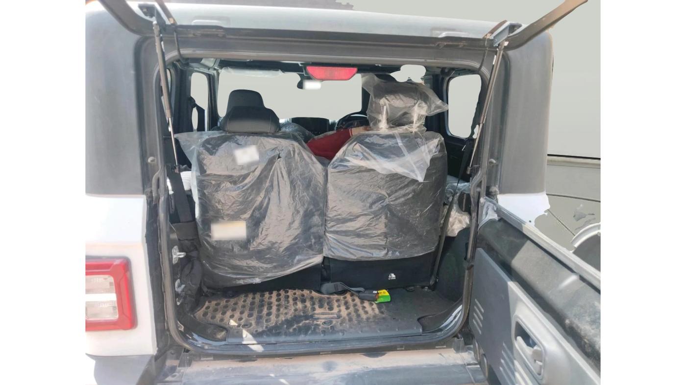 2023 Mahindra Thar LX P 2WD AT HT, Petrol, Automatic, 13,512 km, exterior