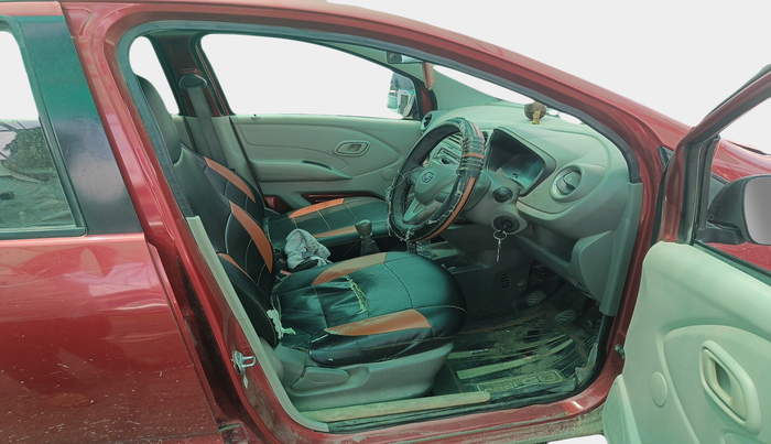 2016 Datsun Redi Go T, Petrol, Manual, 1,39,052 km, interior