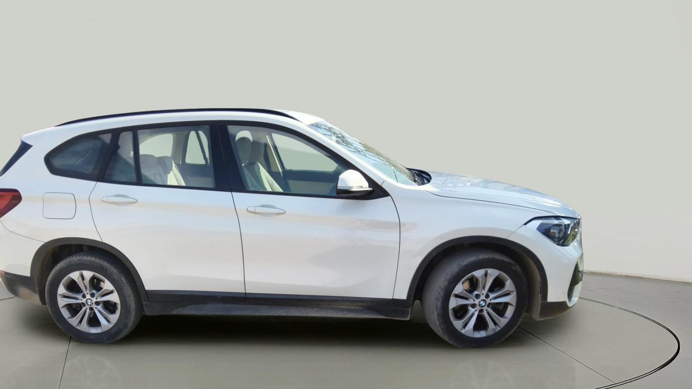 2021 BMW X1 SDRIVE 20i SPORTX, Petrol, Automatic, 60,000 km, exterior