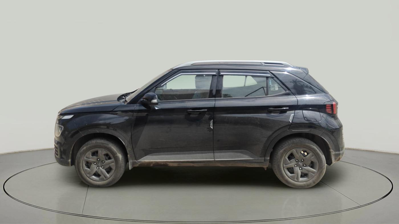 2024 Hyundai VENUE SX 1.2 PETROL, Petrol, Manual, 1,00,686 km, exterior