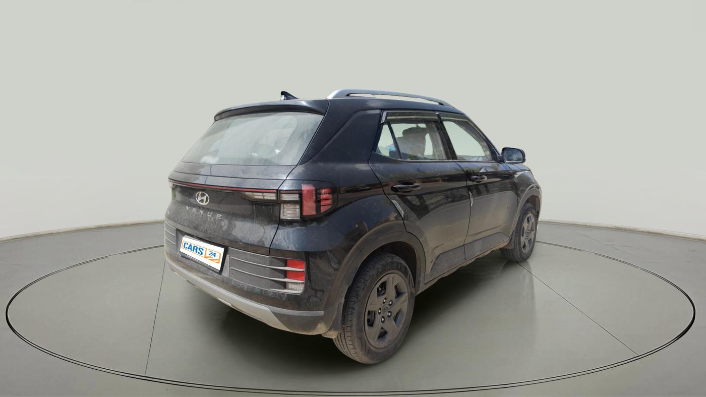 2024 Hyundai VENUE SX 1.2 PETROL, Petrol, Manual, 1,00,686 km, exterior