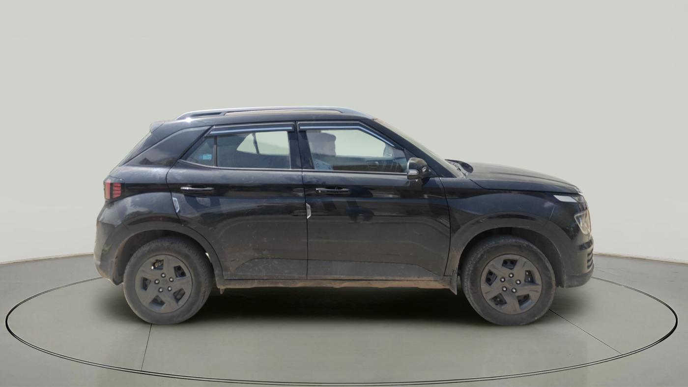 2024 Hyundai VENUE SX 1.2 PETROL, Petrol, Manual, 1,00,686 km, exterior