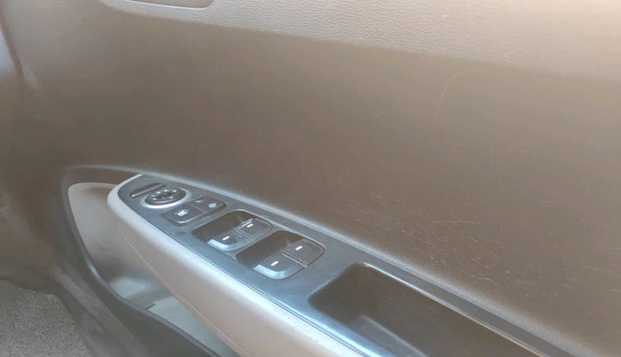 2015 Hyundai Grand i10 ASTA 1.1 CRDI (O), Diesel, Manual, 70,657 km, interior