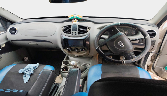 2016 Mahindra NUVOSPORT N8, Diesel, Manual, 1,37,028 km, interior