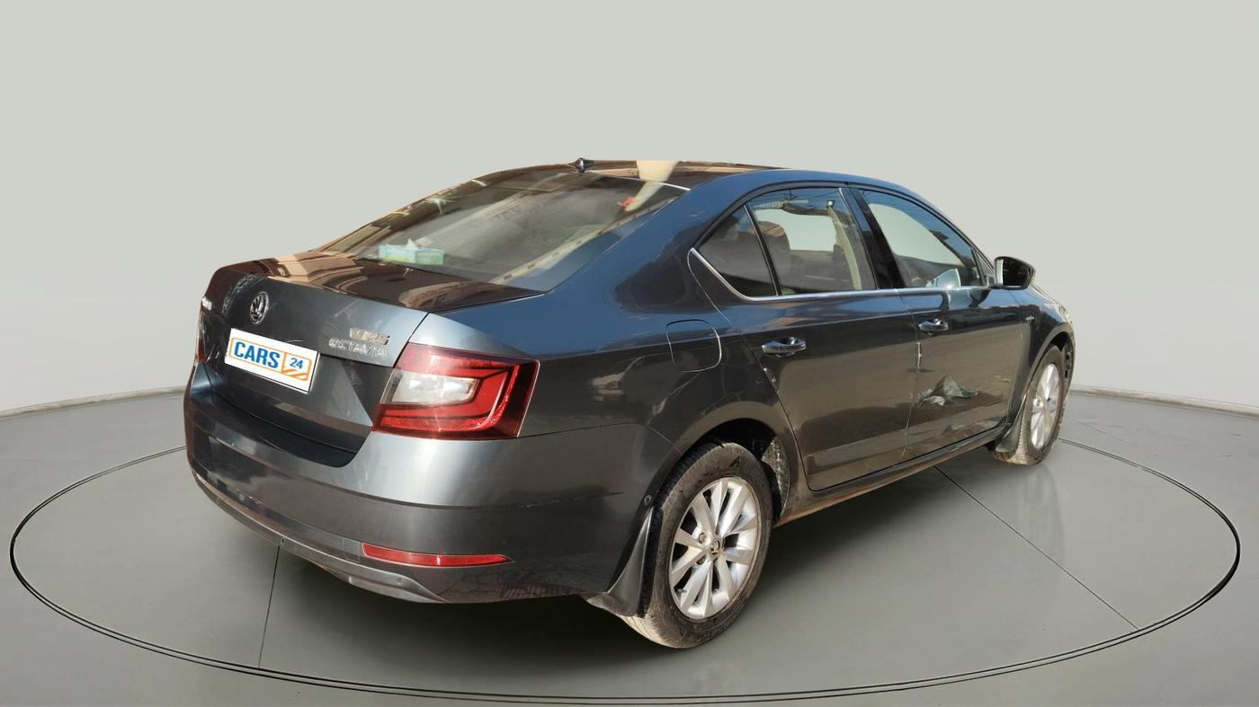 2018 Skoda Octavia 2.0 TDI L&K AT, Diesel, Automatic, 1,25,848 km, exterior