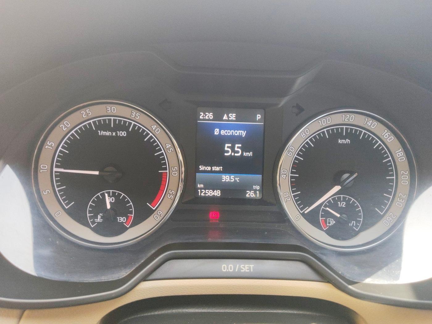 2018 Skoda Octavia 2.0 TDI L&K AT, Diesel, Automatic, 1,25,848 km, interior
