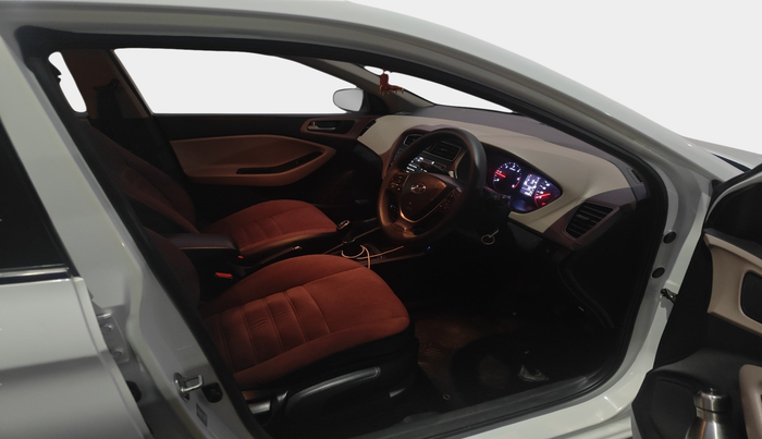 2019 Hyundai Elite i20 SPORTZ PLUS 1.4 CRDI, Diesel, Manual, 1,29,682 km, interior