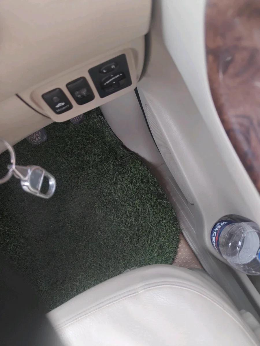 2012 Toyota Innova VX 2.5 7 STR, Diesel, Manual, 2,35,547 km, interior