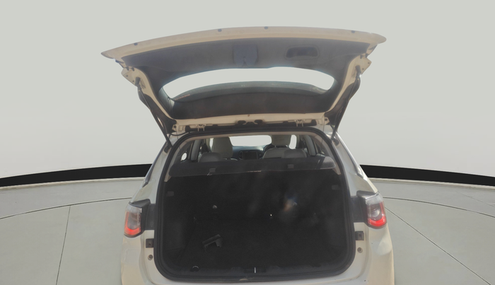 2018 Jeep Compass LIMITED PLUS DIESEL 4X4, Diesel, Manual, 1,14,803 km, exterior