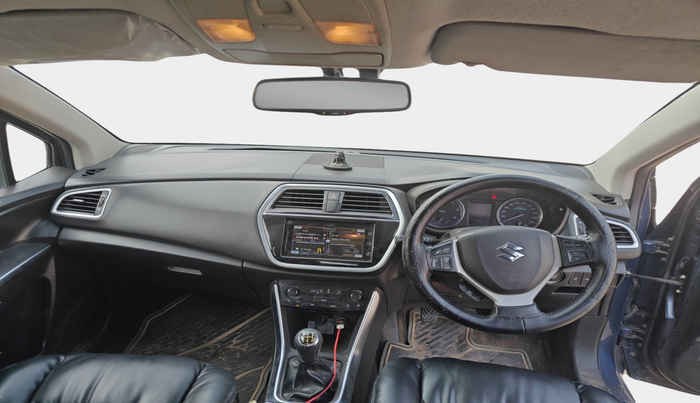 2018 Maruti S Cross ALPHA 1.3, Diesel, Manual, 1,35,714 km, interior