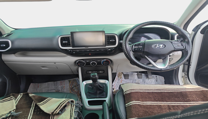 2023 Hyundai VENUE S 1.2, Petrol, Manual, 23,872 km, interior