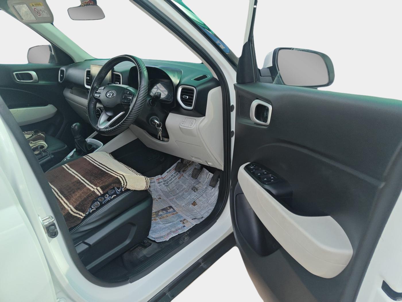 2023 Hyundai VENUE S 1.2, Petrol, Manual, 23,872 km, interior