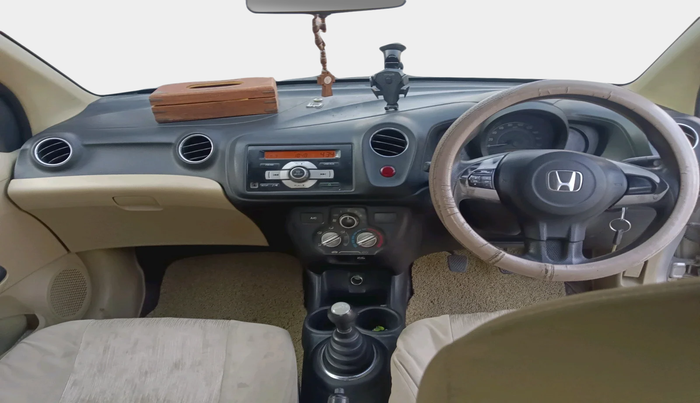 2015 Honda Amaze 1.5L I-DTEC S, Diesel, Manual, 3,07,373 km, interior