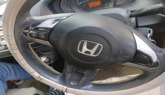 2015 Honda Amaze 1.5L I-DTEC S, Diesel, Manual, 3,07,373 km, interior