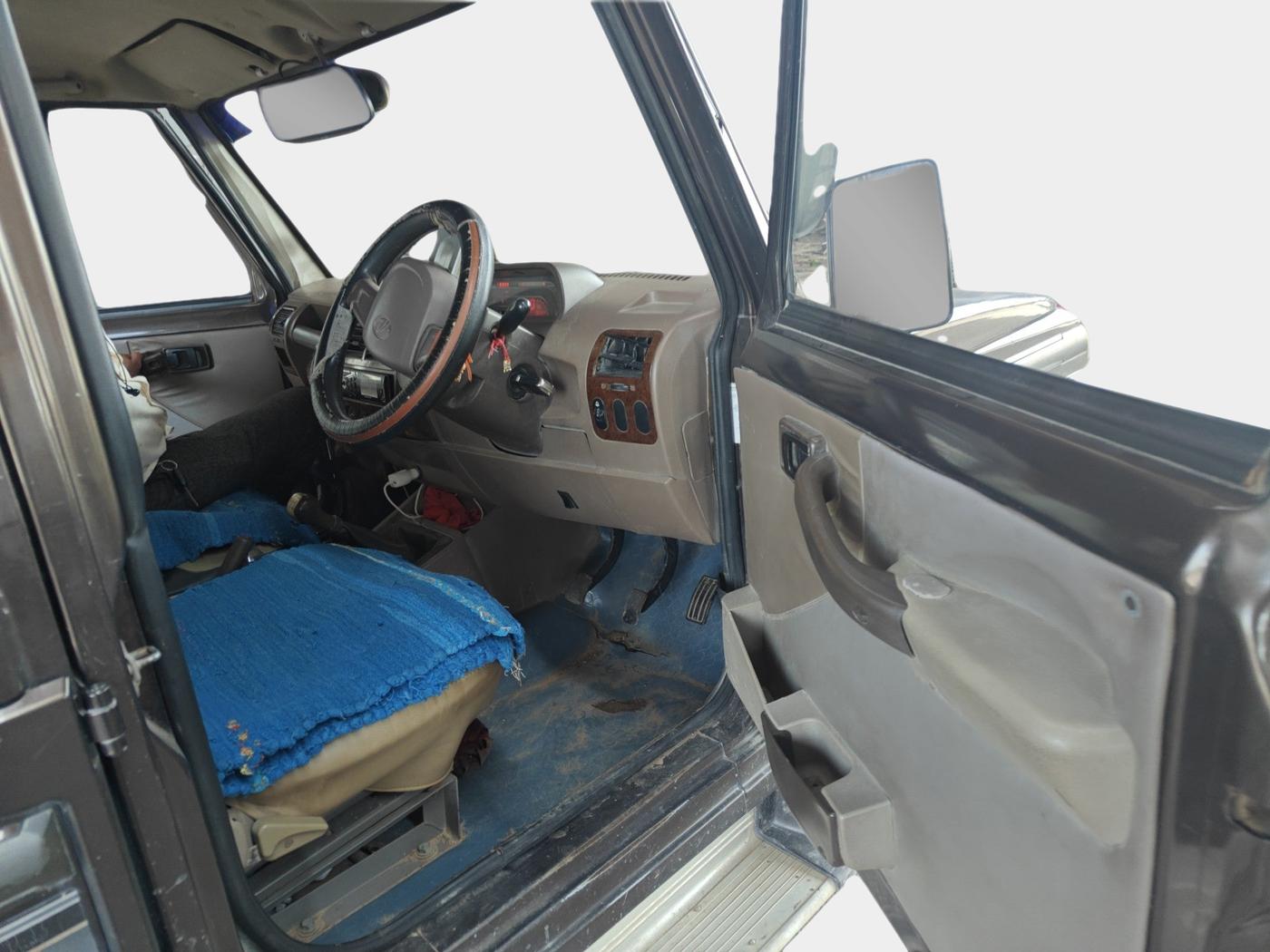 2012 Mahindra Bolero SLX BS-III, Diesel, Manual, 1,40,000 km, interior