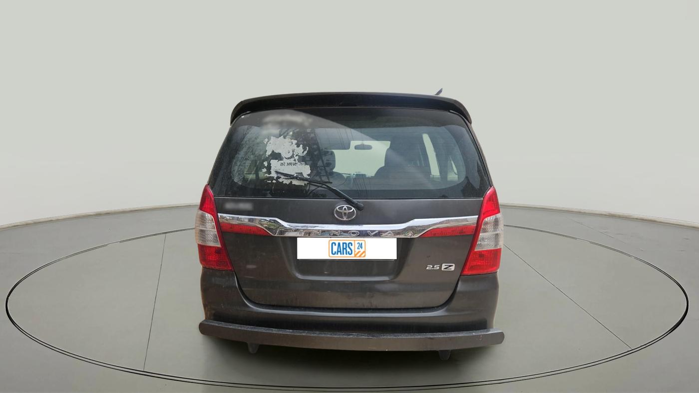2014 Toyota Innova 2.5 ZX 7 STR, Diesel, Manual, 2,67,468 km, exterior
