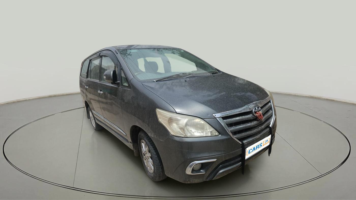 2014 Toyota Innova 2.5 ZX 7 STR, Diesel, Manual, 2,67,468 km, exterior