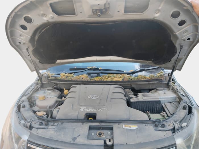 2015 Mahindra XUV500 W10, Diesel, Manual, 1,41,152 km, exterior