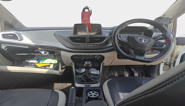 2023 Tata ALTROZ XZ DIESEL, Diesel, Manual, 60,831 km, interior