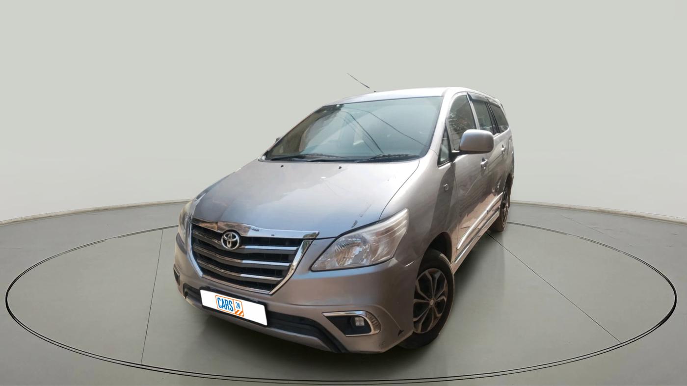 2016 Toyota Innova 2.5 GX 7 STR, Diesel, Manual, 2,15,593 km, exterior
