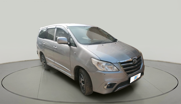 2016 Toyota Innova 2.5 GX 7 STR, Diesel, Manual, 2,15,593 km, exterior