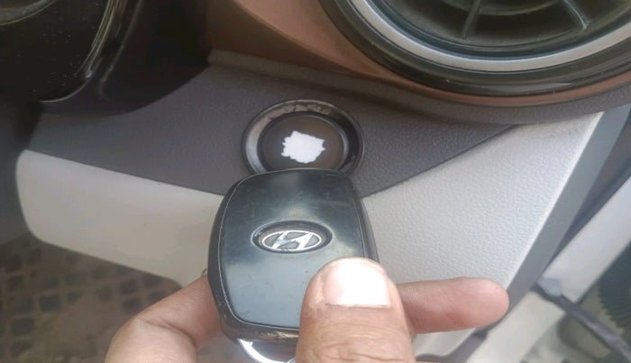 2020 Hyundai AURA SX 1.2 (O), Petrol, Manual, 1,23,933 km, interior