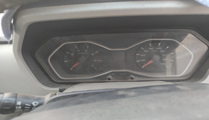 2016 Mahindra Scorpio S10, Diesel, Manual, 60,985 km, interior