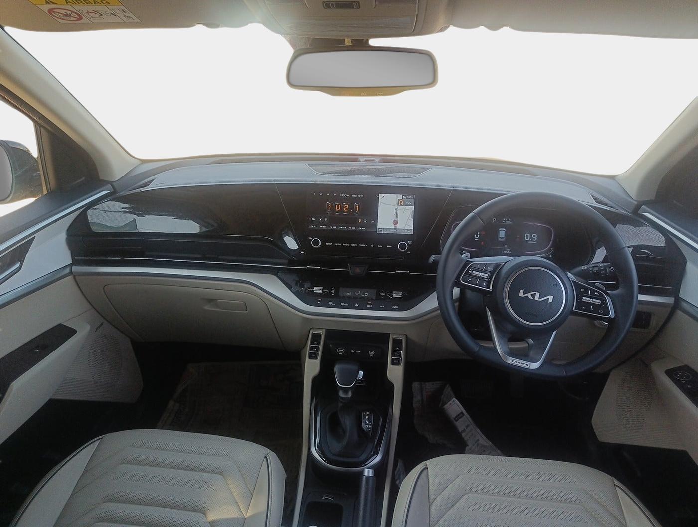 2023 KIA CARENS LUXURY PLUS 1.5 TURBO PETROL DCT 7 STR, Petrol, Automatic, 18,762 km, interior