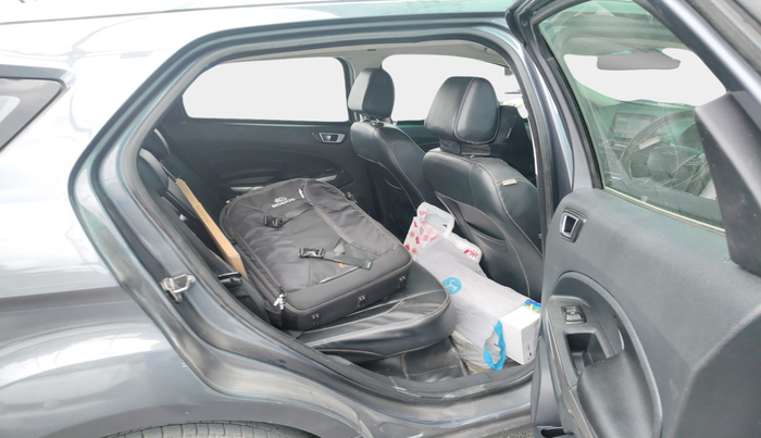 2018 Ford Ecosport TITANIUM + 1.5L DIESEL, Diesel, Manual, 1,73,436 km, interior