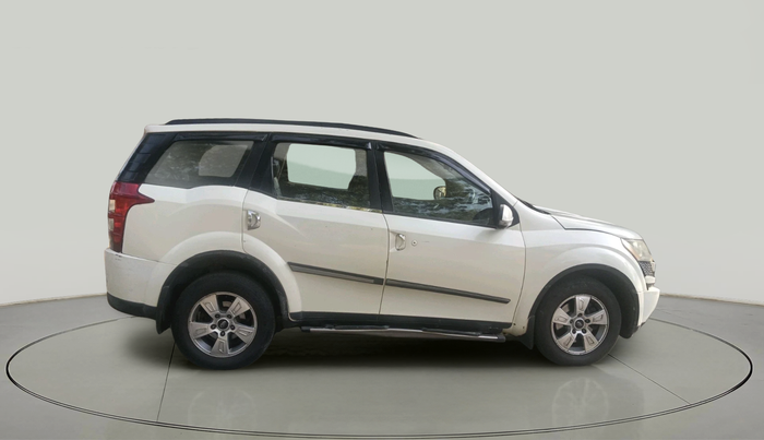 2013 Mahindra XUV500 W8, Diesel, Manual, 1,21,051 km, exterior