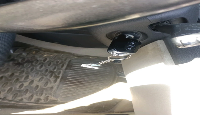 2012 Volkswagen Polo COMFORTLINE 1.2L, Diesel, Manual, 1,59,957 km, interior