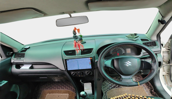 2011 Maruti Swift LXI, Petrol, Manual, 1,00,236 km, interior