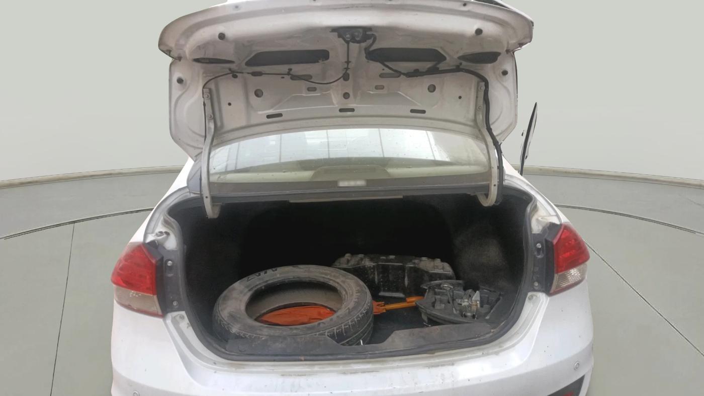 2017 Maruti Ciaz ZETA DIESEL 1.3, Diesel, Manual, 1,80,479 km, exterior