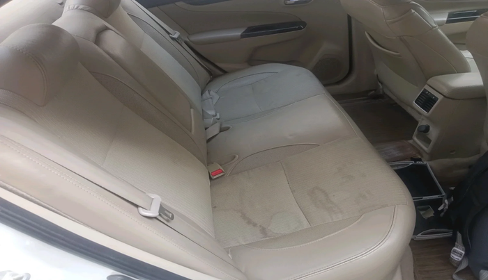 2017 Maruti Ciaz ZETA DIESEL 1.3, Diesel, Manual, 1,80,479 km, interior