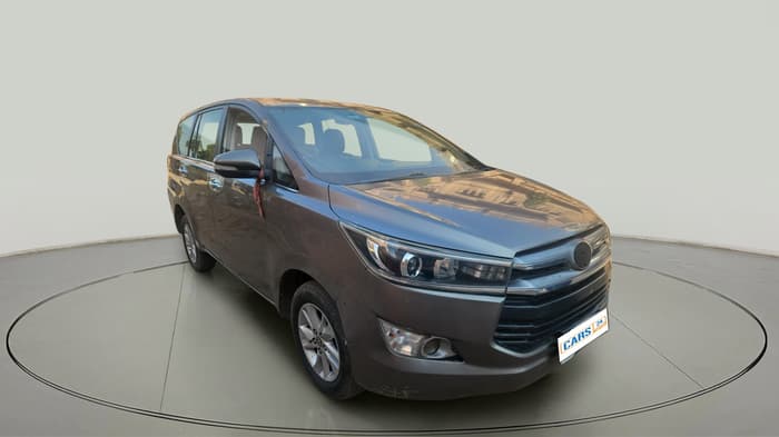 2017 Toyota Innova Crysta 2.4 VX 7 STR, Diesel, Manual, 1,08,573 km, exterior